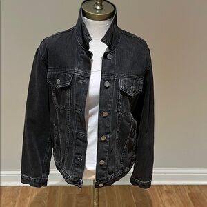 Like NEW! Gap Iconic washed black jean jacket spring 2019 size M